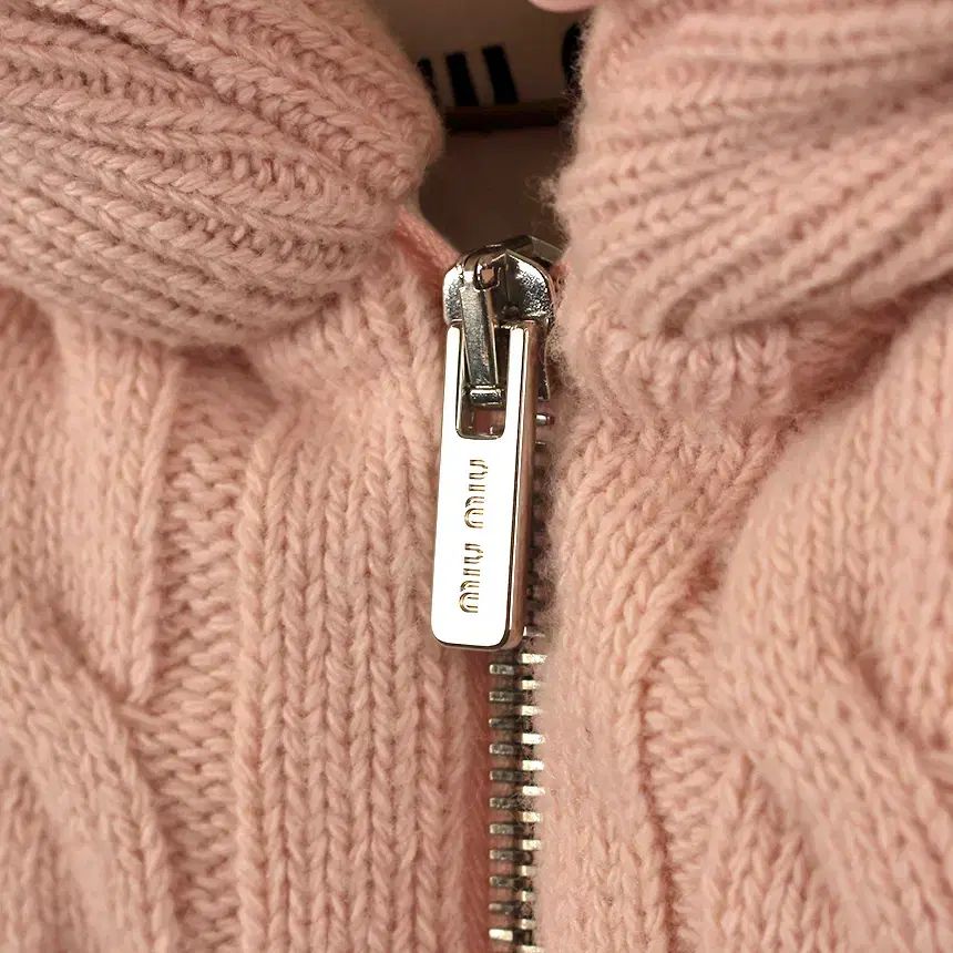 MIU ミュウミュウ