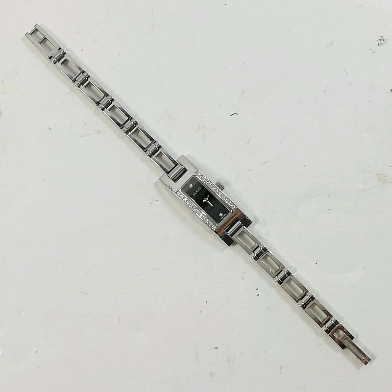 GUCCI レディース クォーツ 3900L ダイヤモンドベゼル 24P サイズ小さい