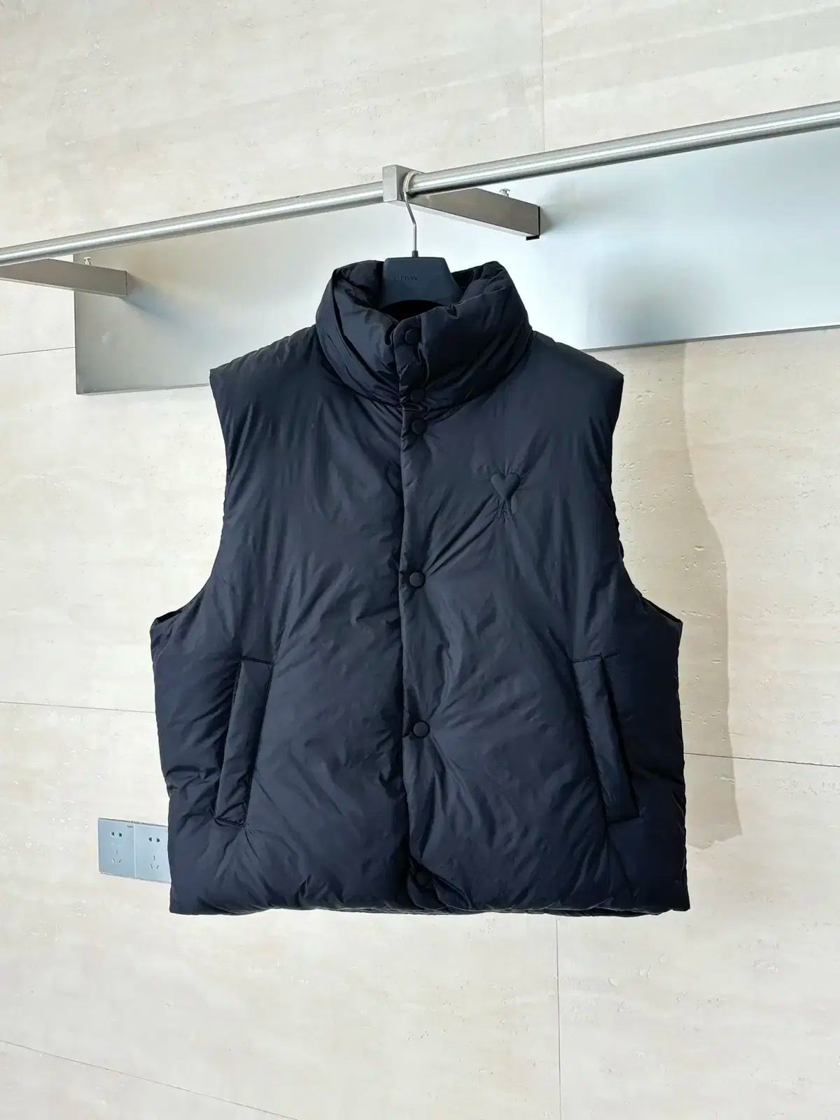  アミ ダウンベスト 白 黒 レディース ベスト ジレ ベスト ジレ ビスチェ