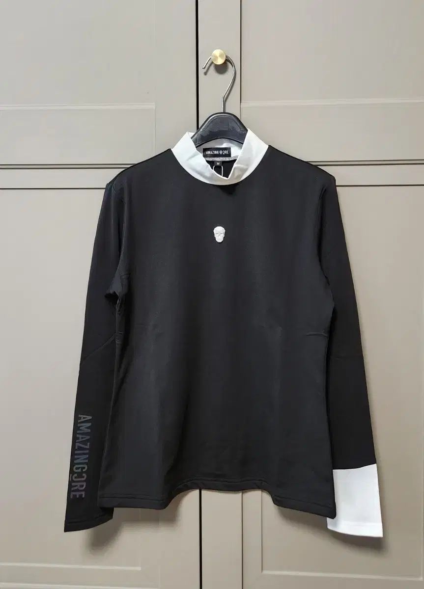 モックネック ハイネック