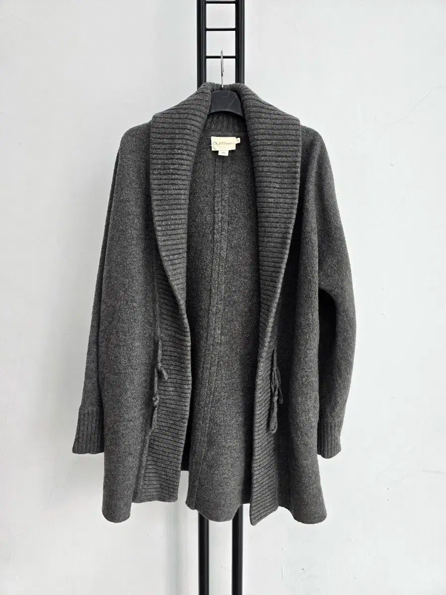 ピュア ドナカラン Pure DKNY イタリア ラナウール グレー グレディ