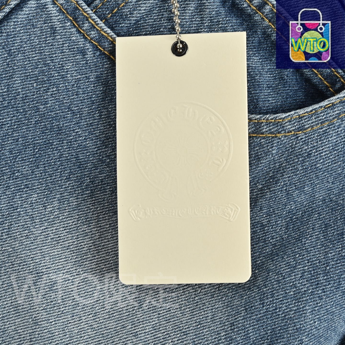 背面サンスクリット十字レザーアップリケジーンズ