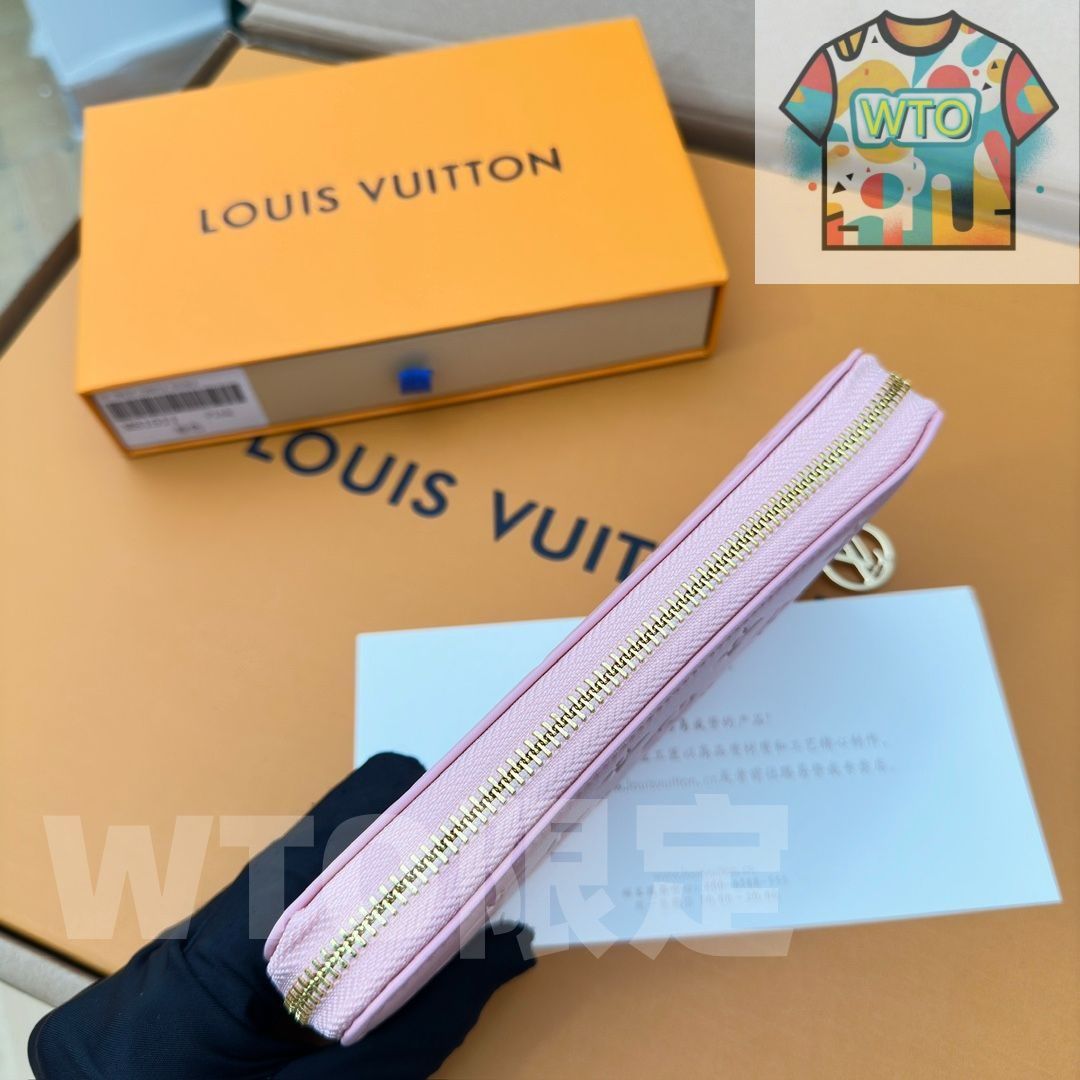  LVルイ ヴィトン 財布はパッドMonogramエンボス模様の小羊の皮で縫製され LV Circleロゴのリングがあしらわれた金色のファスナーが優美にデザインされ 複数の実用的な特色がある -WT 0輸入 長財布 小物