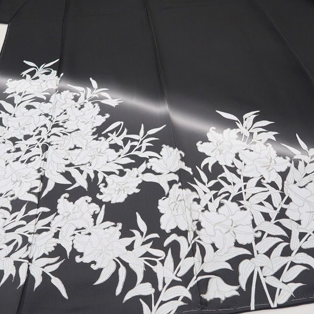 ❁tomihisa❁新品 百合 モノトーン 着物“心密かに想いを寄せれば募る