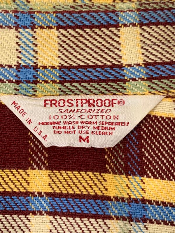 チェックシャツ