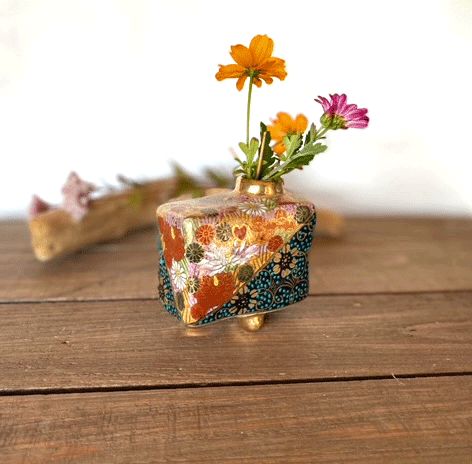 メーカー直送 九谷焼 一輪挿し 花瓶 青粒 金花詰