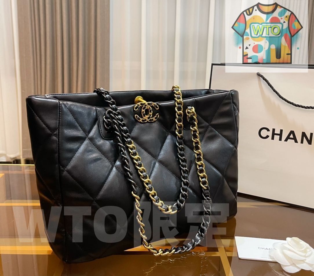 CHANEL シャネル