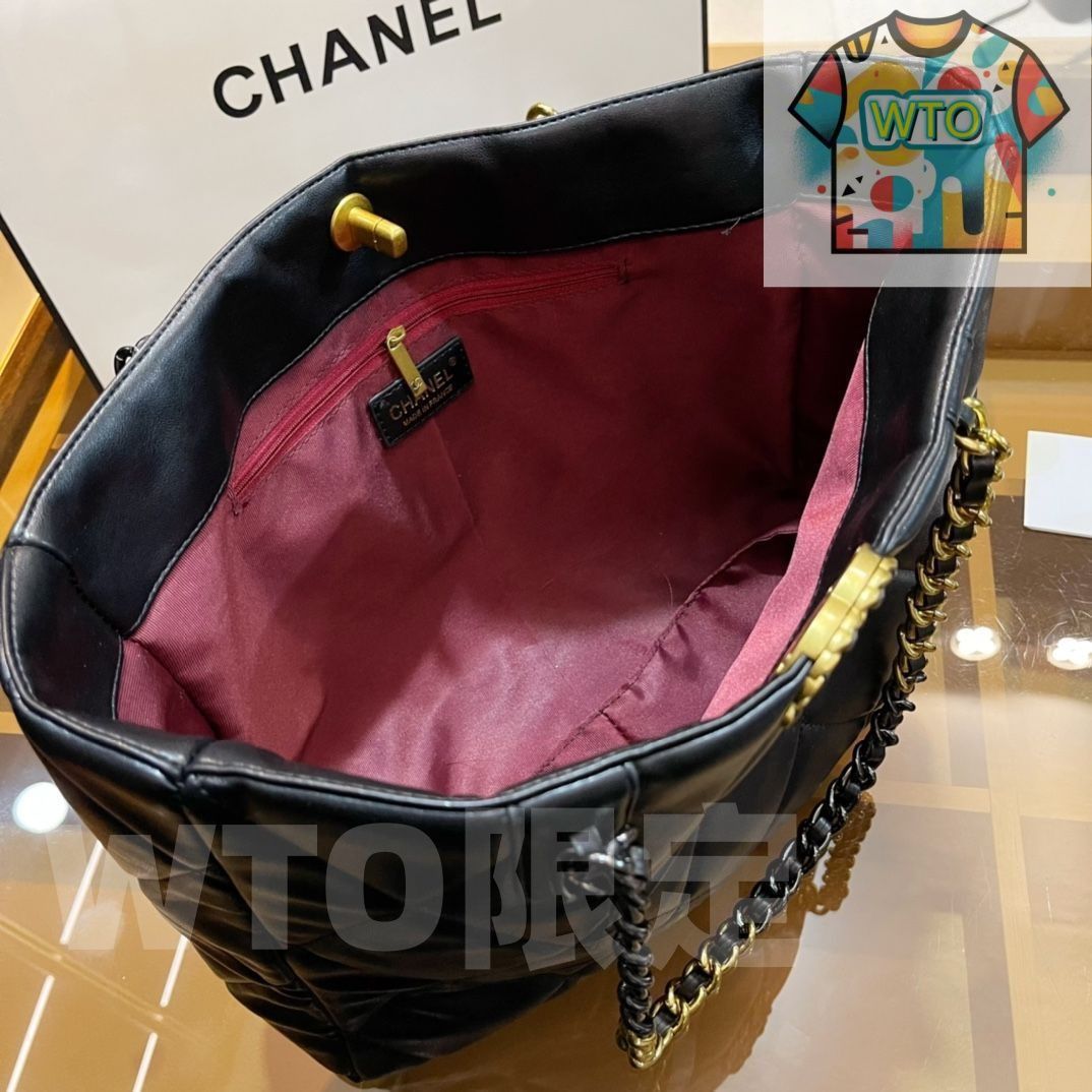 シャネル ショルダーバッグ