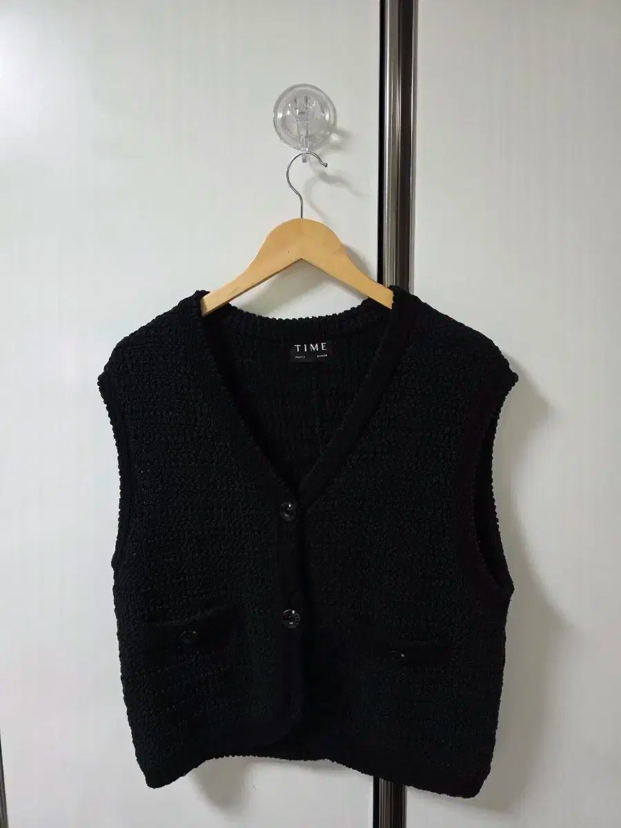 TIME タイム ブラック ニット ベスト 22年
