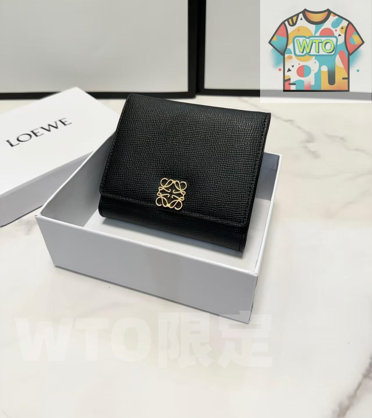 LOEWE財布