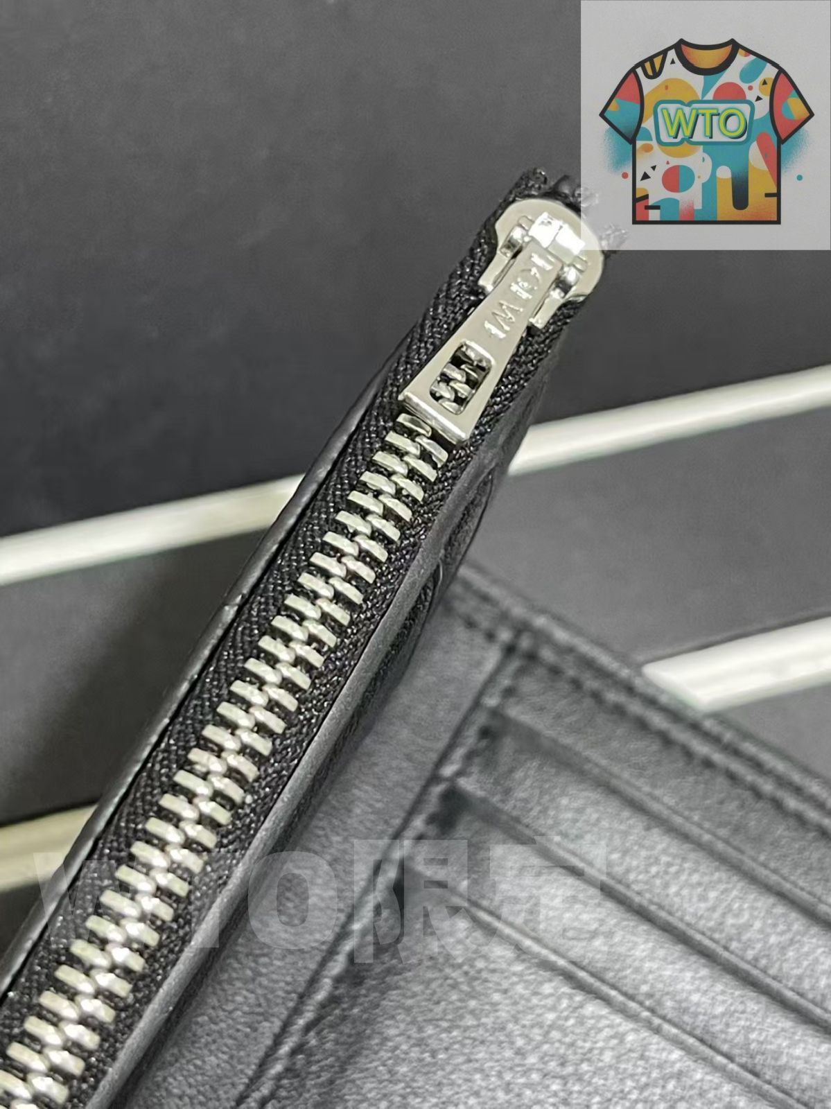 LOEWE財布 -WTO輸入-DCW48