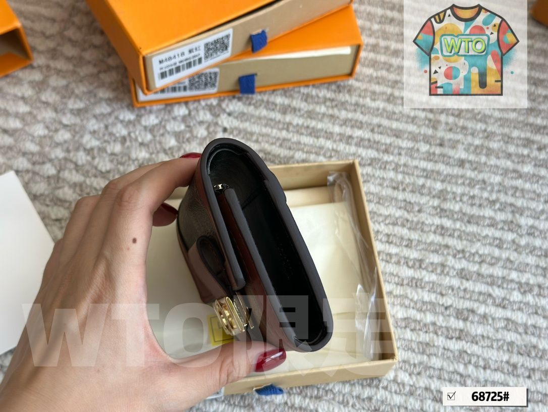 ダフネウォレット ボックス付き