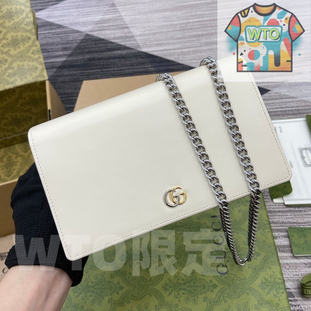 チェーンウォレット ホワイトレザー