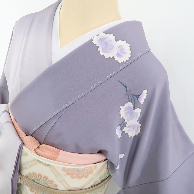 ❁tomihisa❁新品 唐花 着物 正絹“花の枝垂れに歩みを止めれば微かに