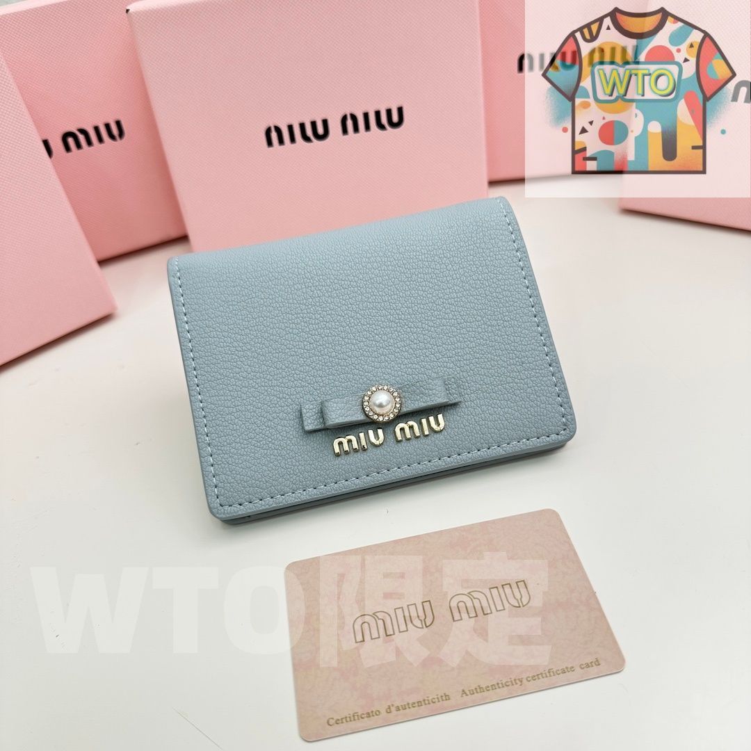 miumiu 最新モデル 5236 マルチカードケース 3色展開 感あふれるコンパクトデザイン -WTO輸入-OAU02