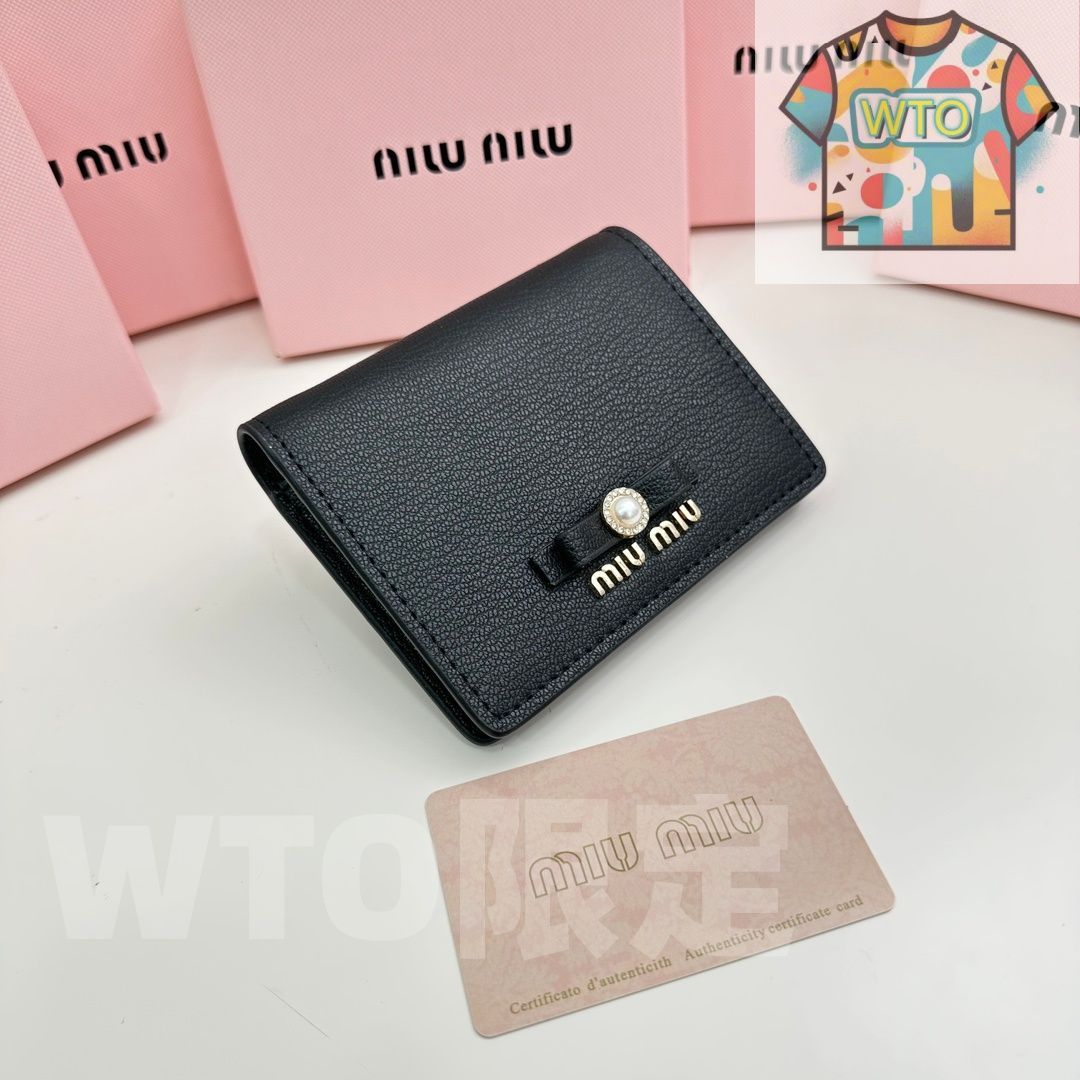 miumiu 最新モデル 5236 マルチカードケース 3色展開 感あふれるコンパクトデザイン -WTO輸入-ONZ73