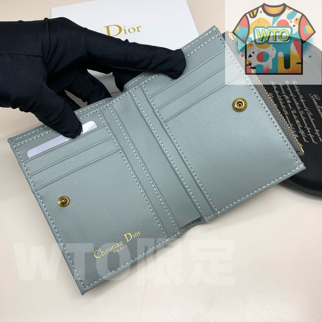 PVC＆本革のコンパクトデザイン -WTO輸入-NYX