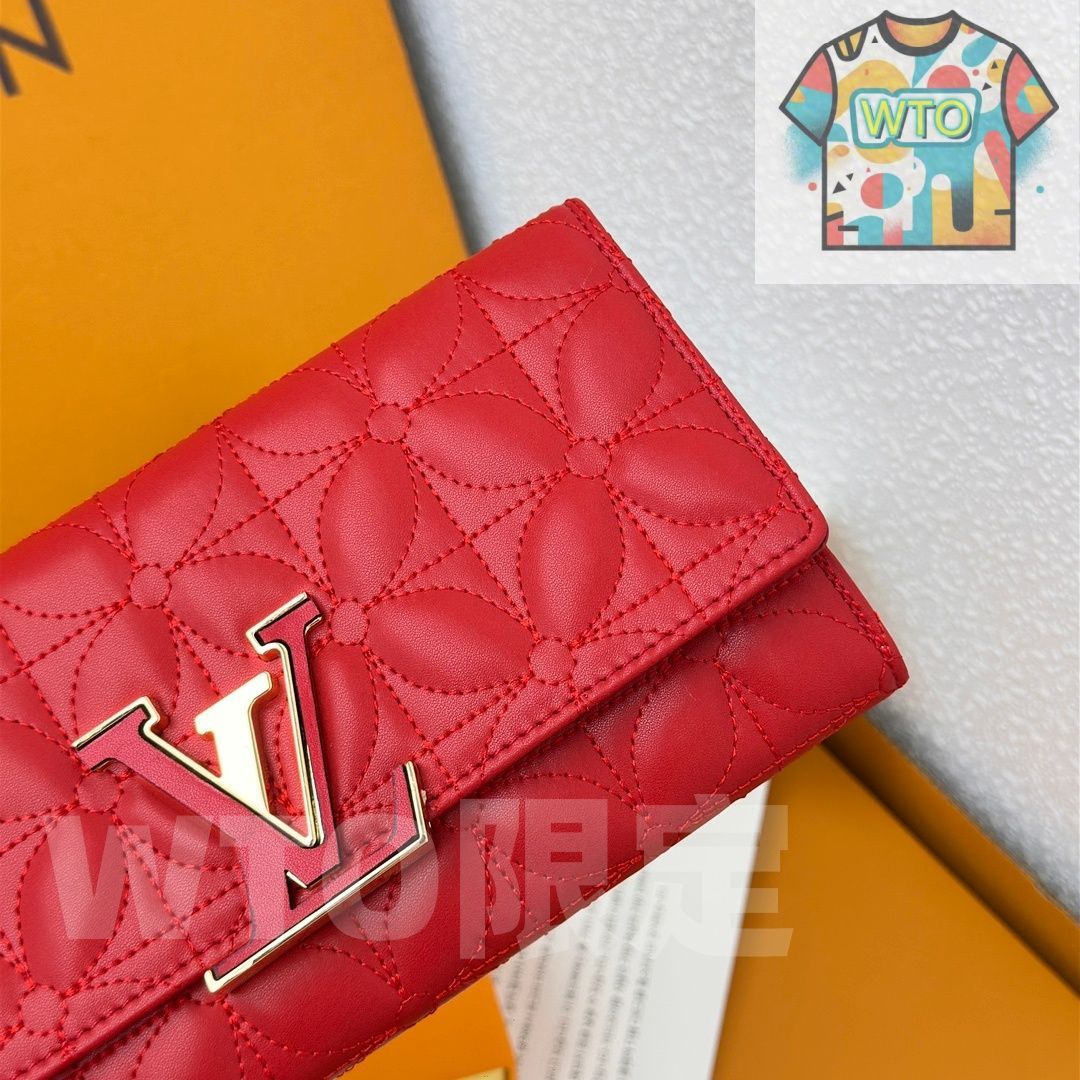 レッド コンパクトで実用的なデザイン