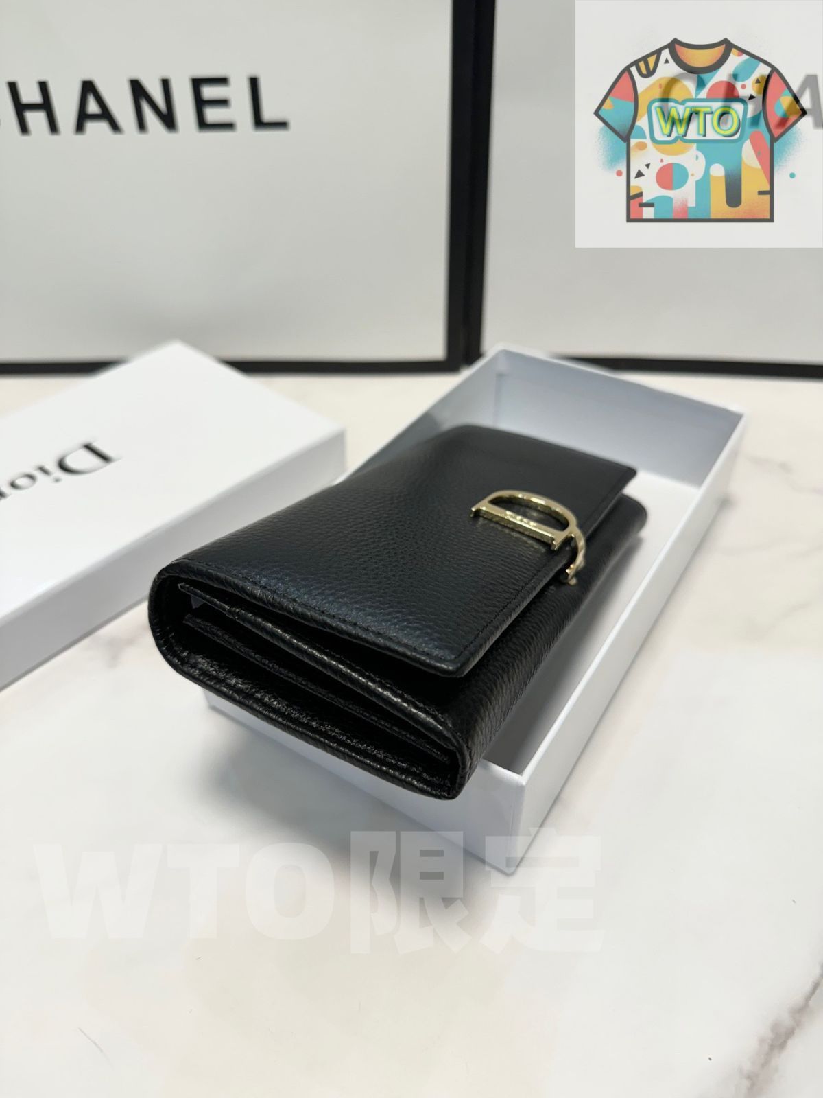 ブラック レザー使用