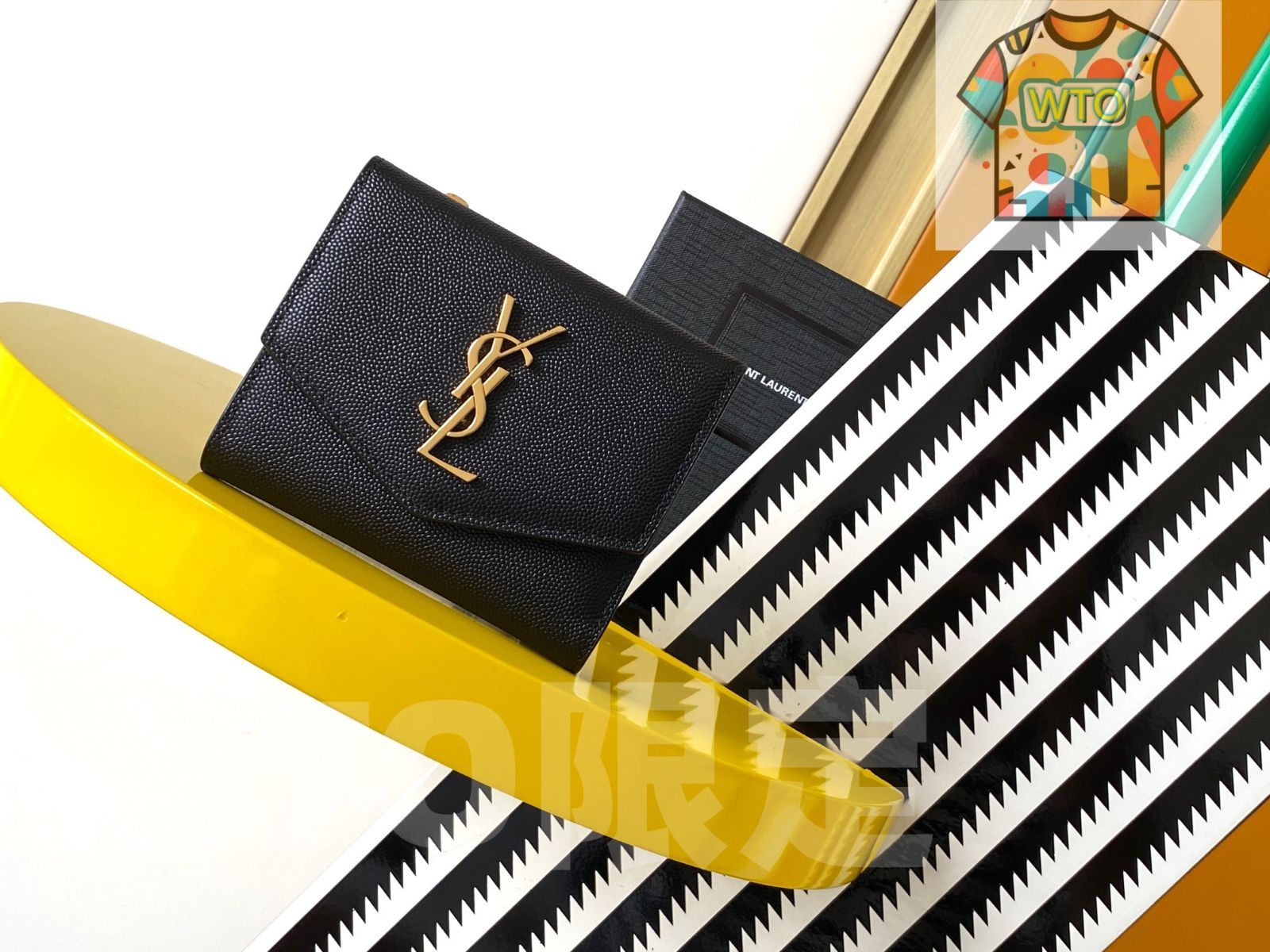 今日 2025 SLP トリフォールドウォレット キャビアブラックゴールドボタン 感あふれるデザイン