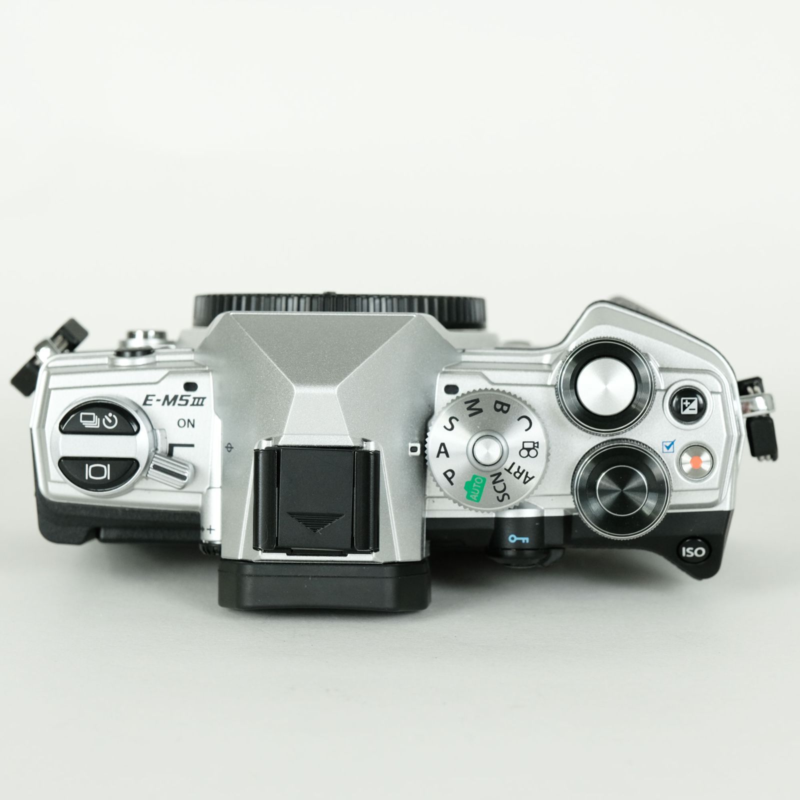 シャッター数5 030回｜ボディキャップレンズ付