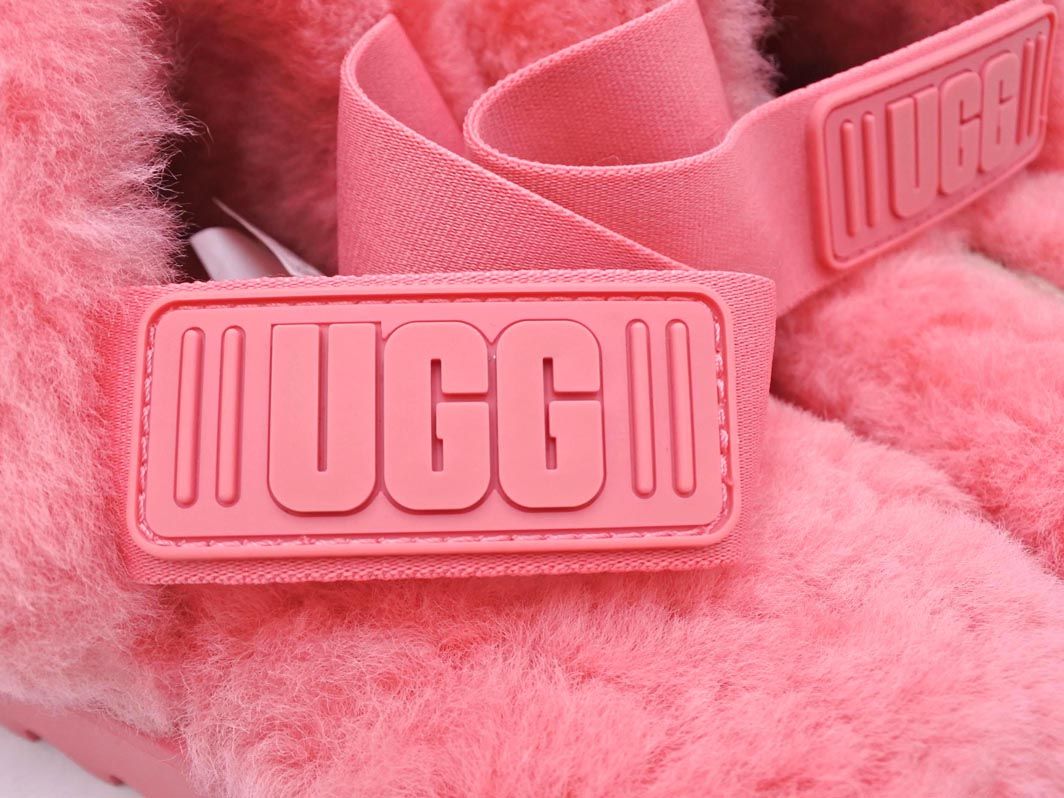 スーパーフラッフスリッパ サンダル