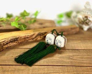 メーカー直送 九谷焼 風鎮 掛け軸用 白兎 赤絵小紋 四角