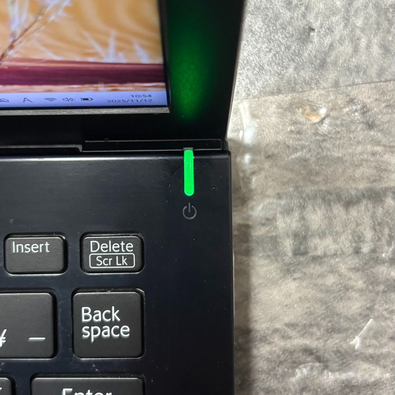 V 最新オフィス2025ワード