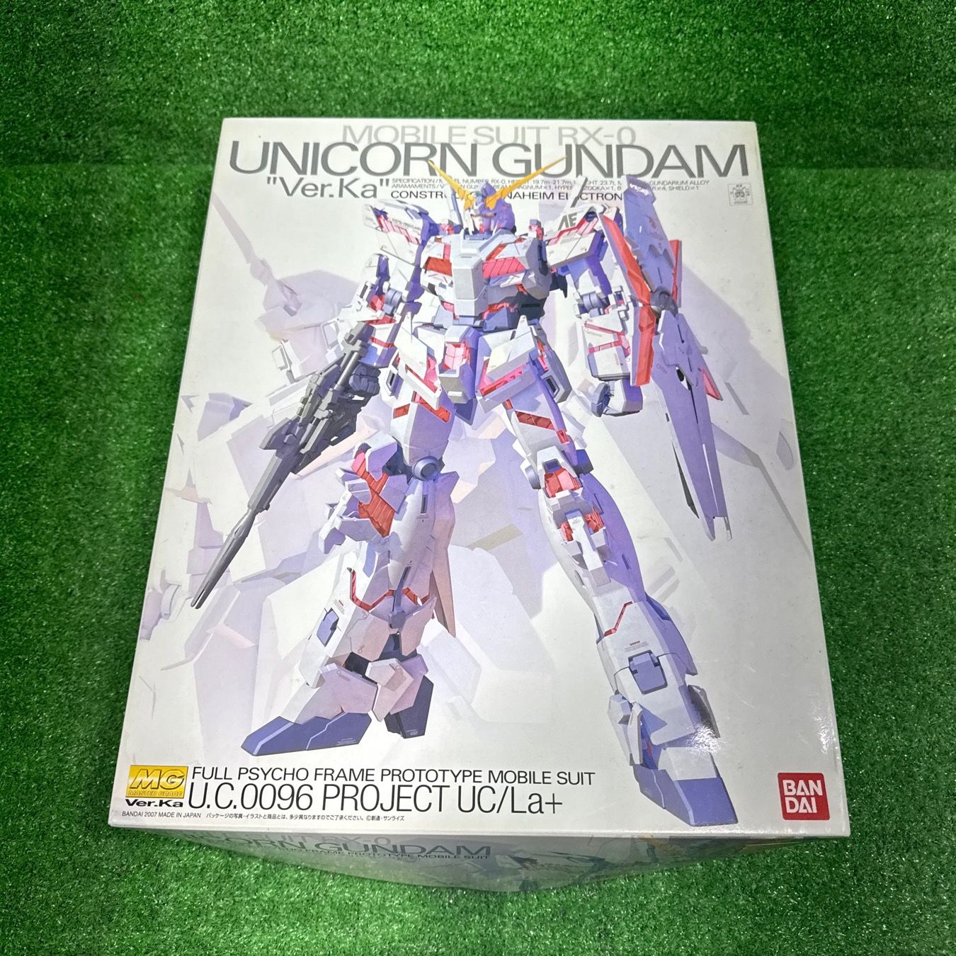 未組立 BANDAI MG 1 100 RX-0 ユニコーンガンダム Ver.Ka ビームガトリングガン＆水転写デカール付属 機動戦士ガンダムUC