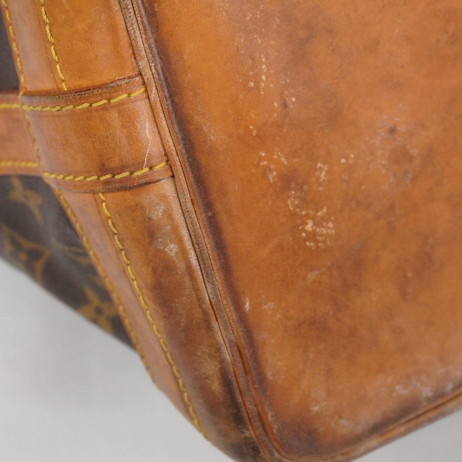 Vuitton ショルダーバッグ