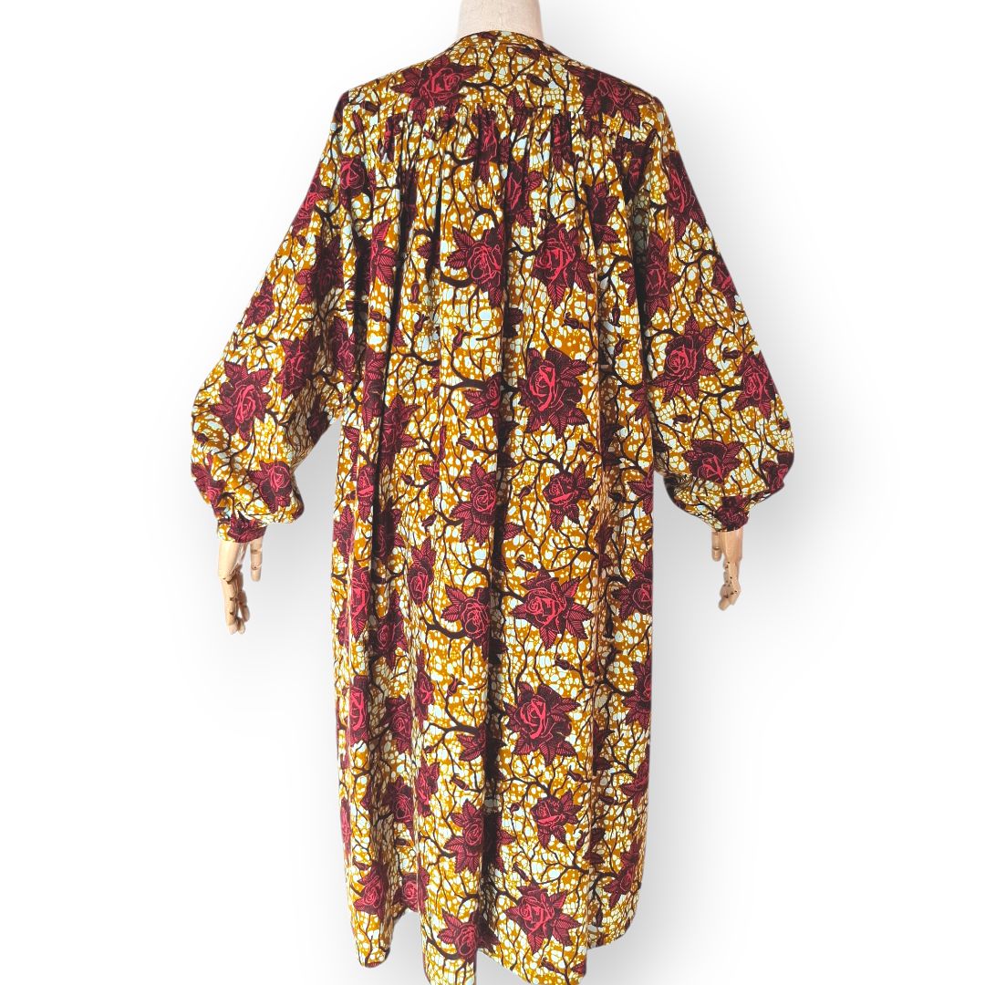 ふんわり袖のギャザーワンピース ローズ