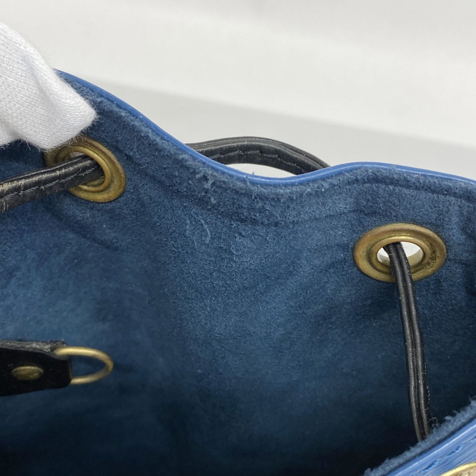 ルイ ヴィトン Louis Vuitton ルイ ヴィトン ショルダーバッグ エピ バイ プチノエ M44152 トレドブルー ノワールレディース GINKGOPHARMACY_COM