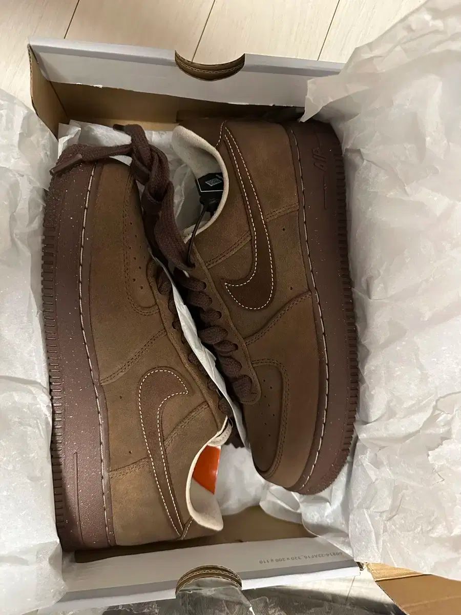 ナイキ エアフォース カカオ 260