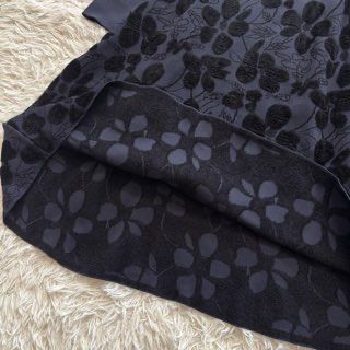 フローラルニットドレス