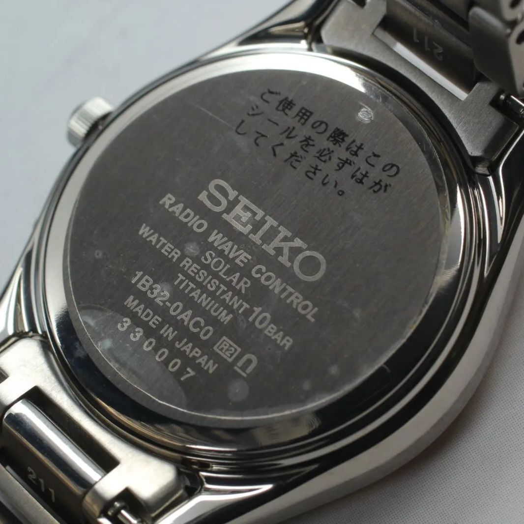 SEIKO エクセリーヌ 1B32-0AC0 レディース腕時計 ソーラー 白文字盤 美