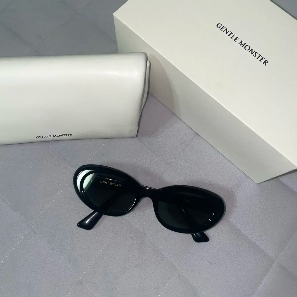  GENTLE MONSTER ジェントルモンスター サングラス ル 01 ブラック サングラス 小物