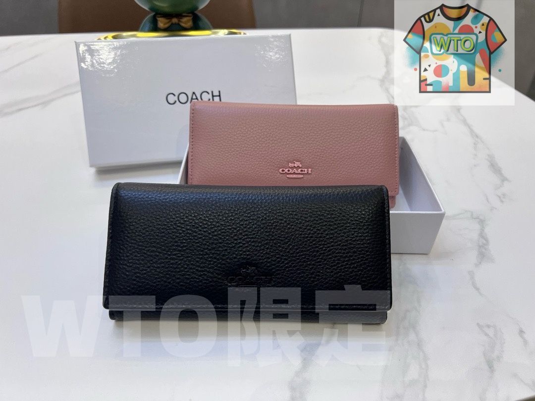  今日 COACH レディースウォレット バイフォールドデザイン レザー使用 大容量で実用的 二つ折り財布 折り財布