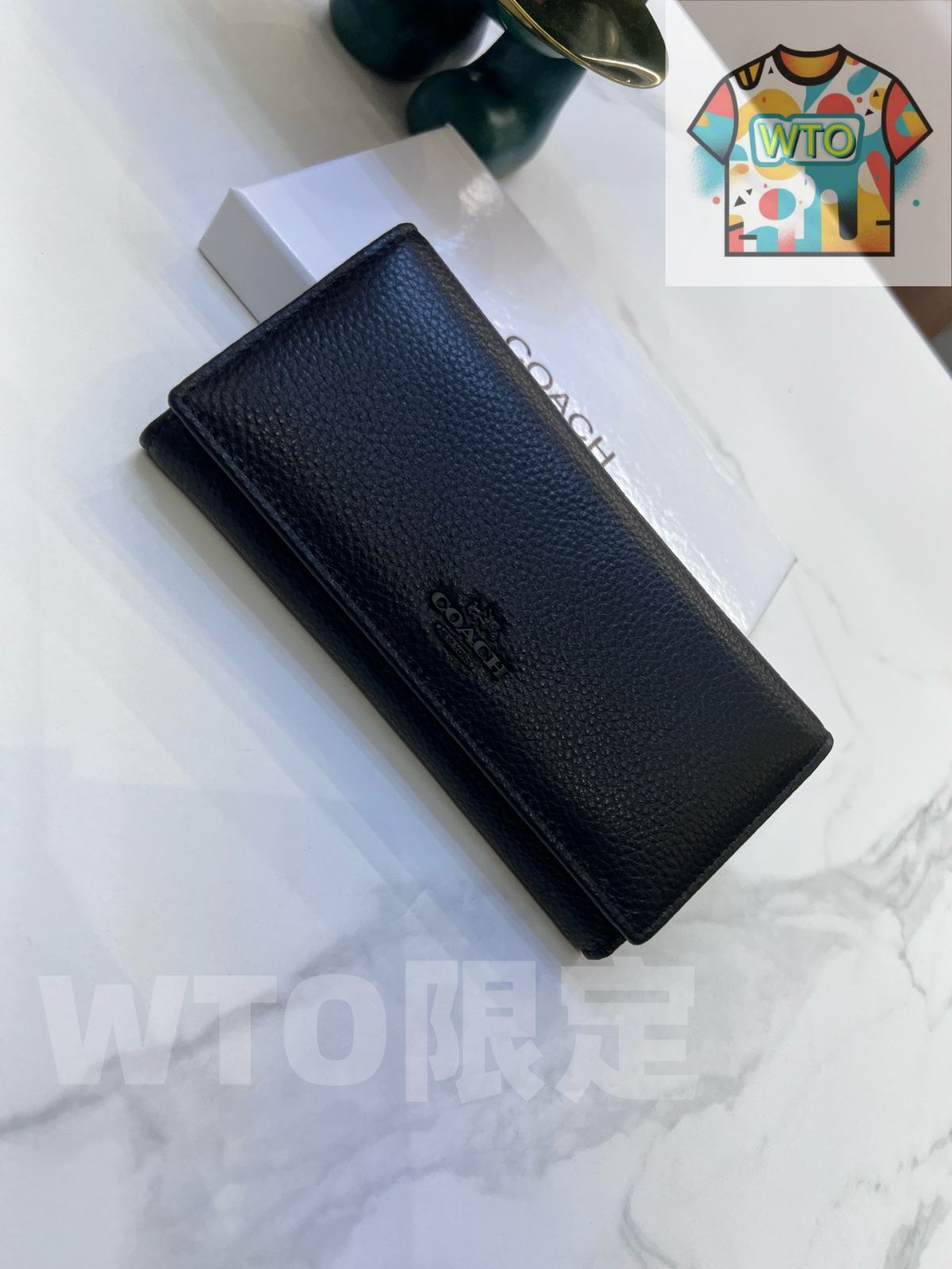 今日 COACH レディースウォレット バイフォールドデザイン レザー使用 大容量で実用的