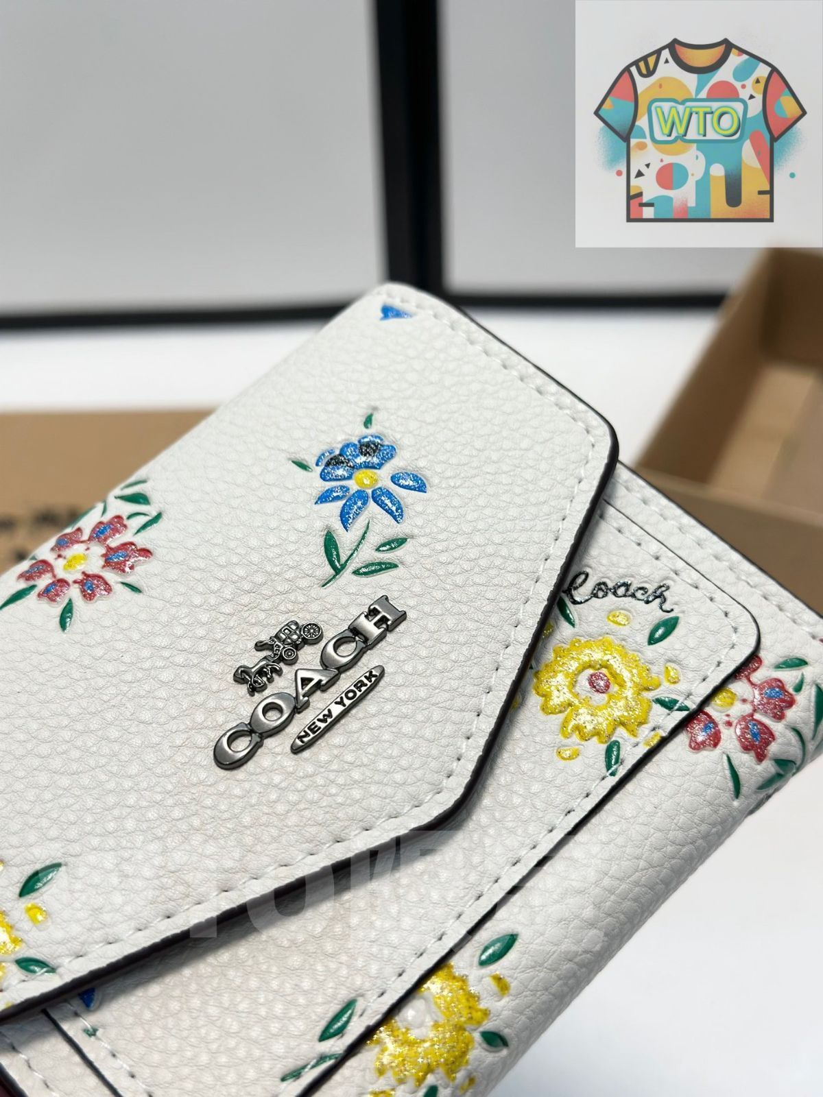 トリフォールドウォレット