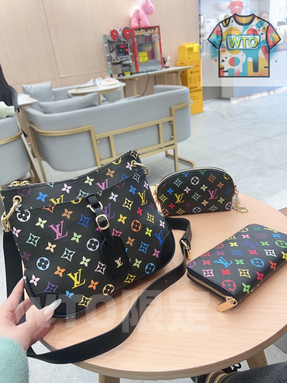 TOP 2025 高品質3点セット - Lv ブラック クロワッサンバッグ 化粧チェーンバッグ 財布 特別割引