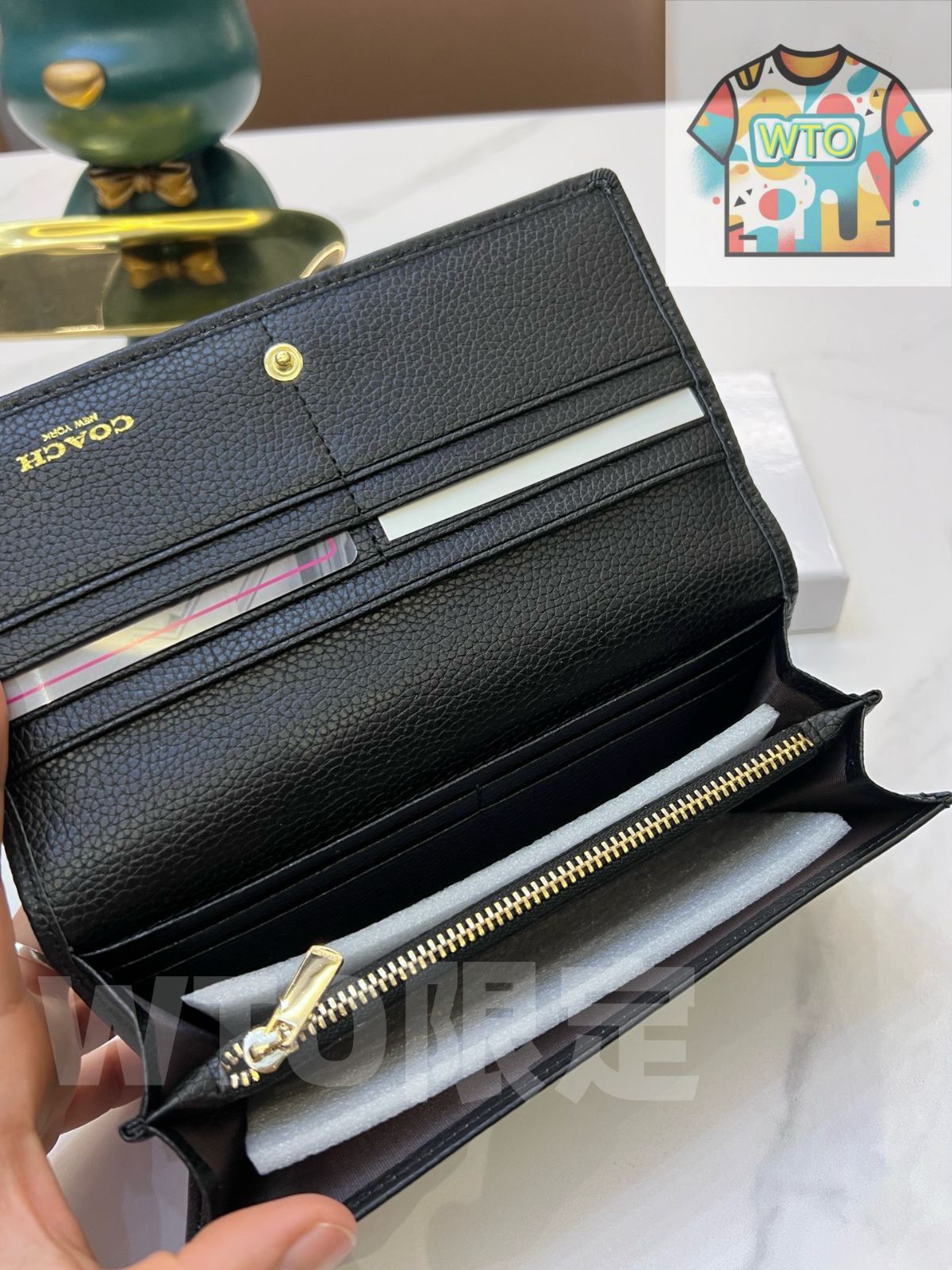 レディースウォレット バイフォールドデザイン