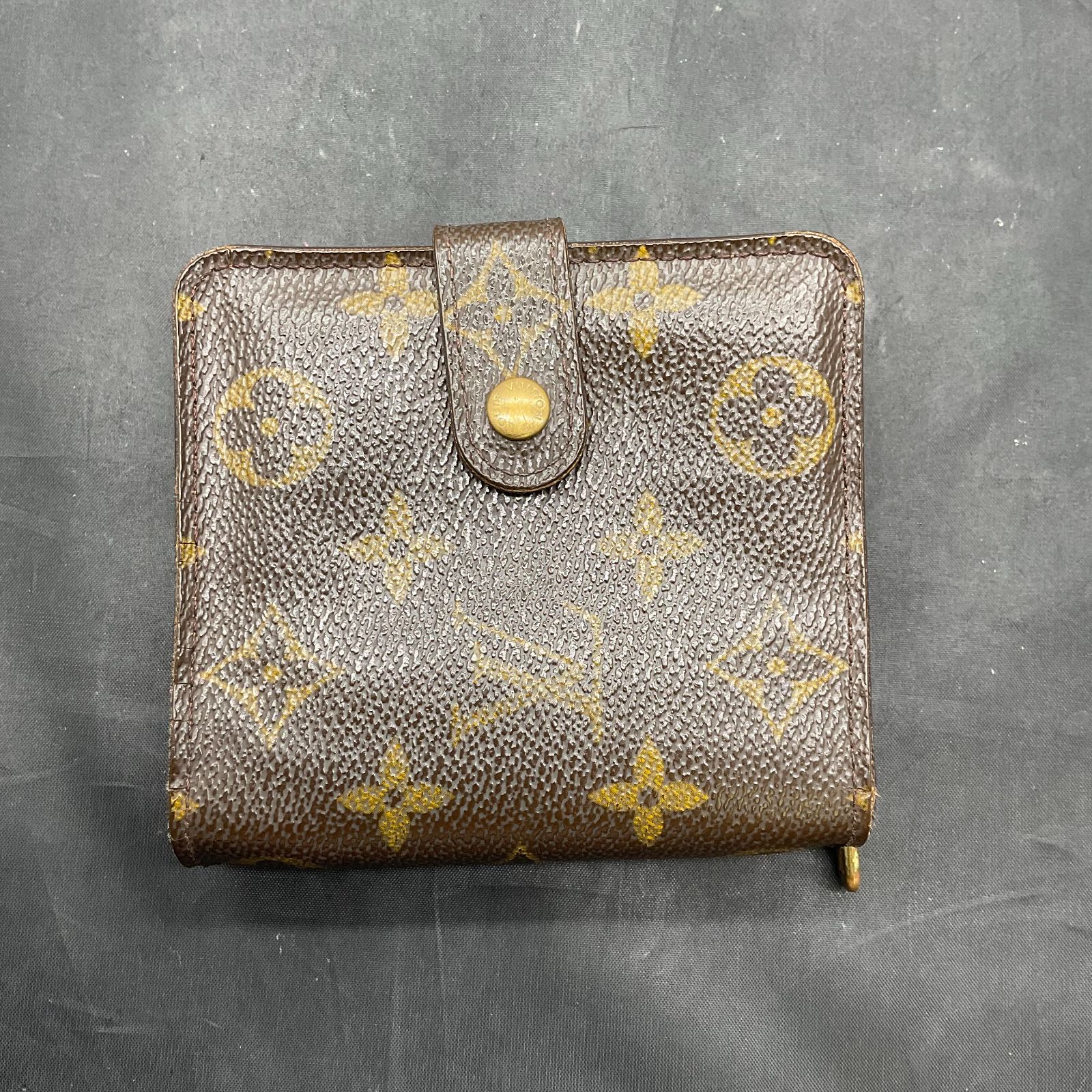 ルイヴィトン モノグラム 財布 B25100365