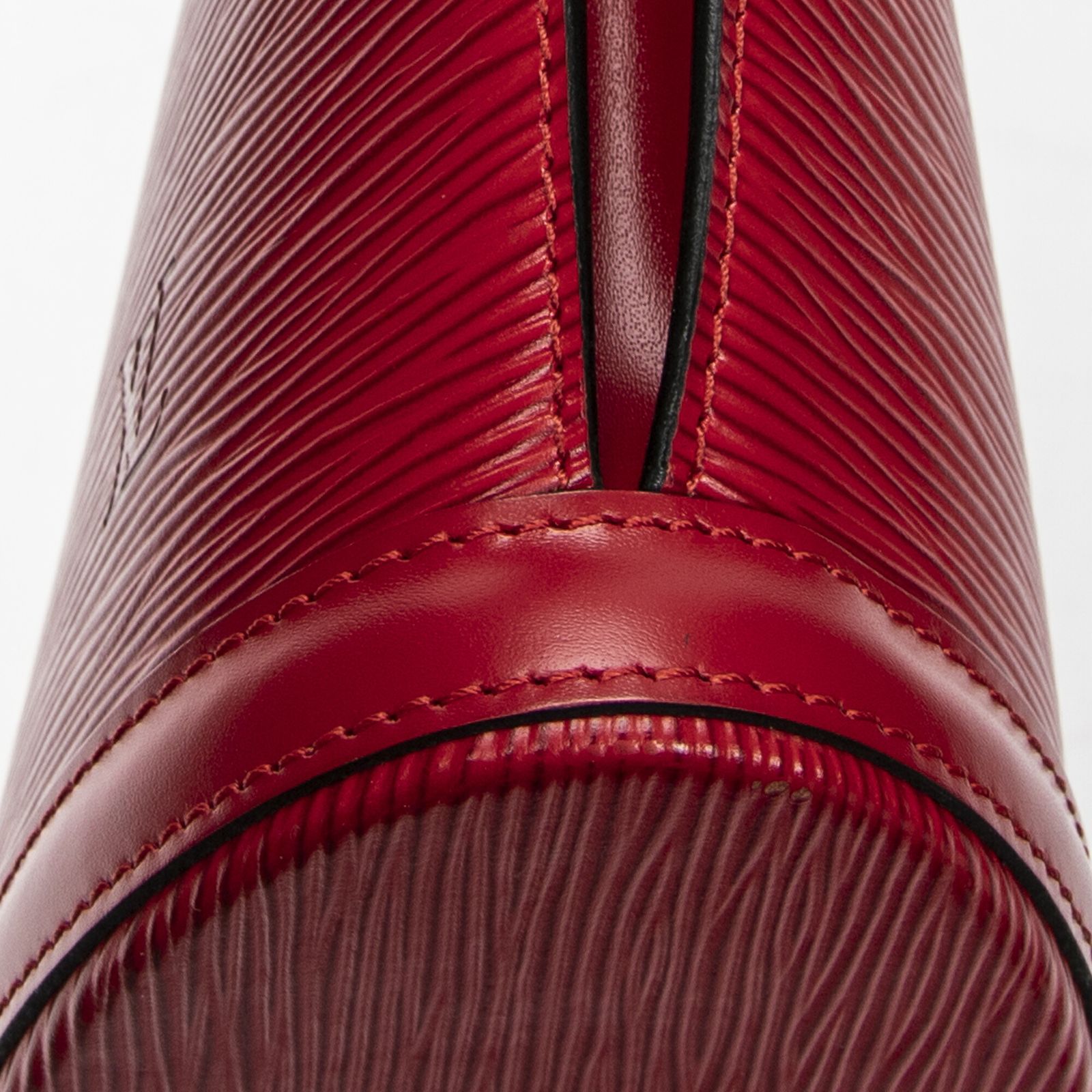 VUITTON ルイヴィトンサンジャック赤エピA