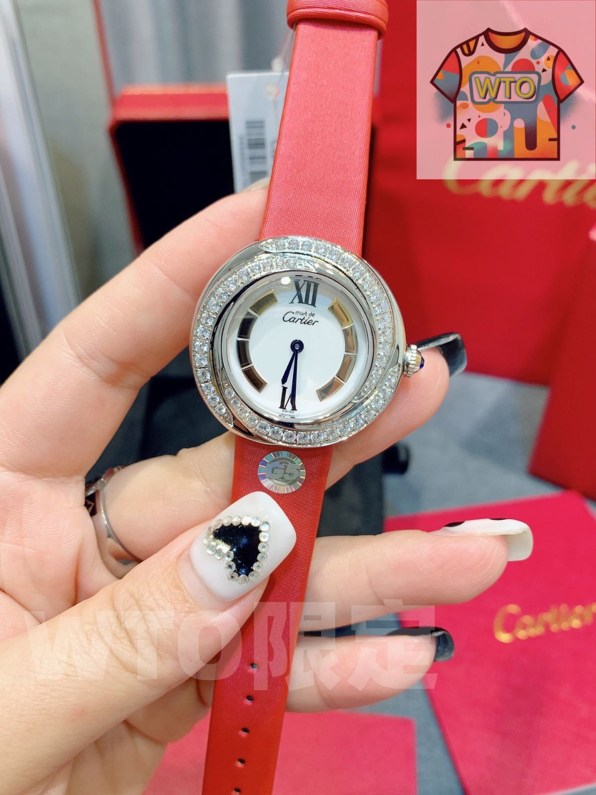 CARTIER カルティエ Trinity スモールスピン レディースウォッチ - 32mm スイスムーブメント サファイアガラス -WTO店名をご ください-WTO輸入-BNF90