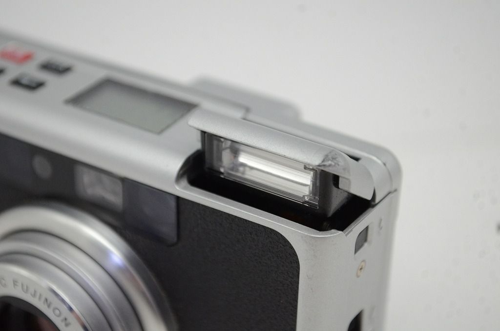 シルバー 35mmコンパクトフィルムカメラ