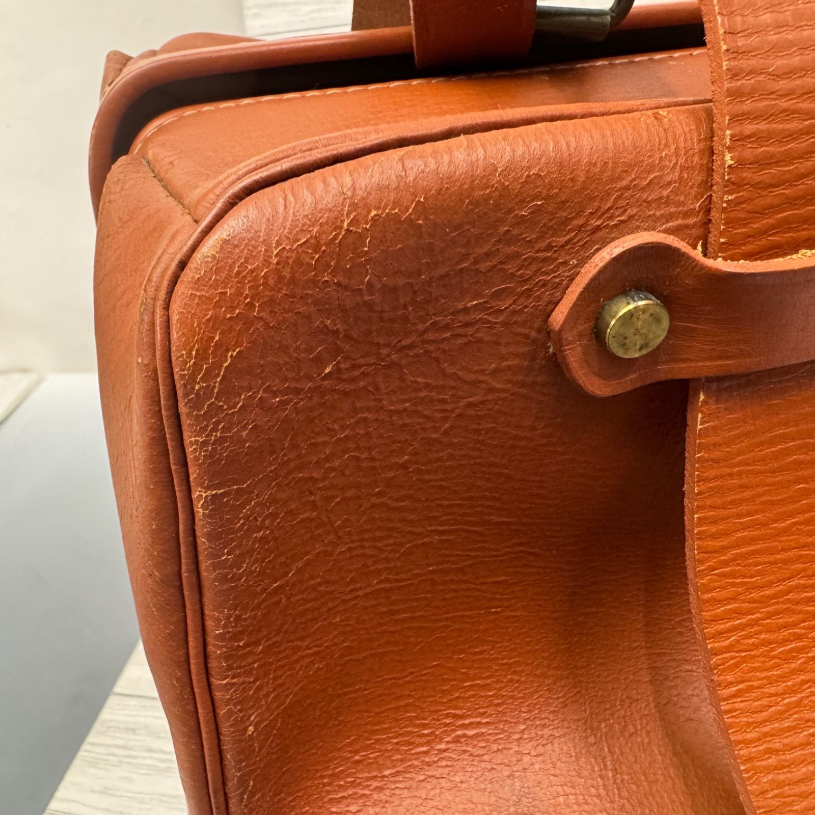 ボストンバッグ ブラウン