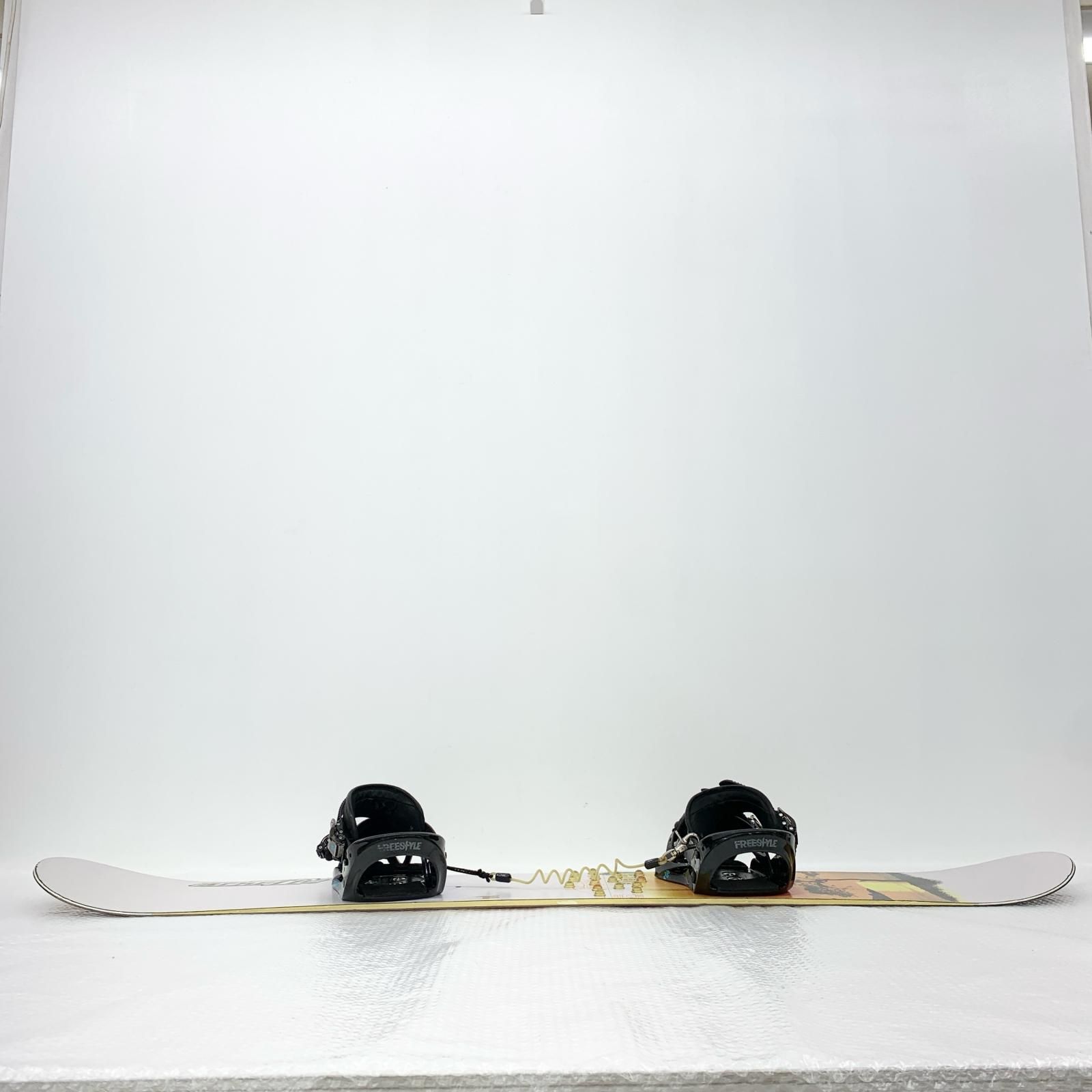 バートン スノーボード 美品148 Super Hero（ビンディングなし） バートン スノーボード 美品148 Super Hero（ビンディングなし