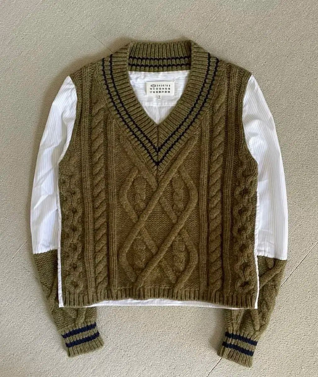 メゾン マルジェラ Vネック シャツ ニット レディース