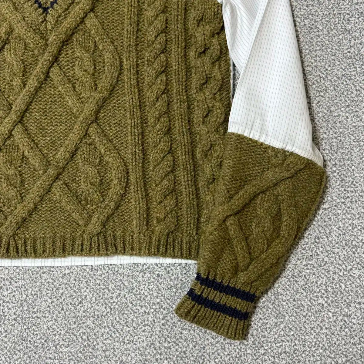 マルジェラ Vネック