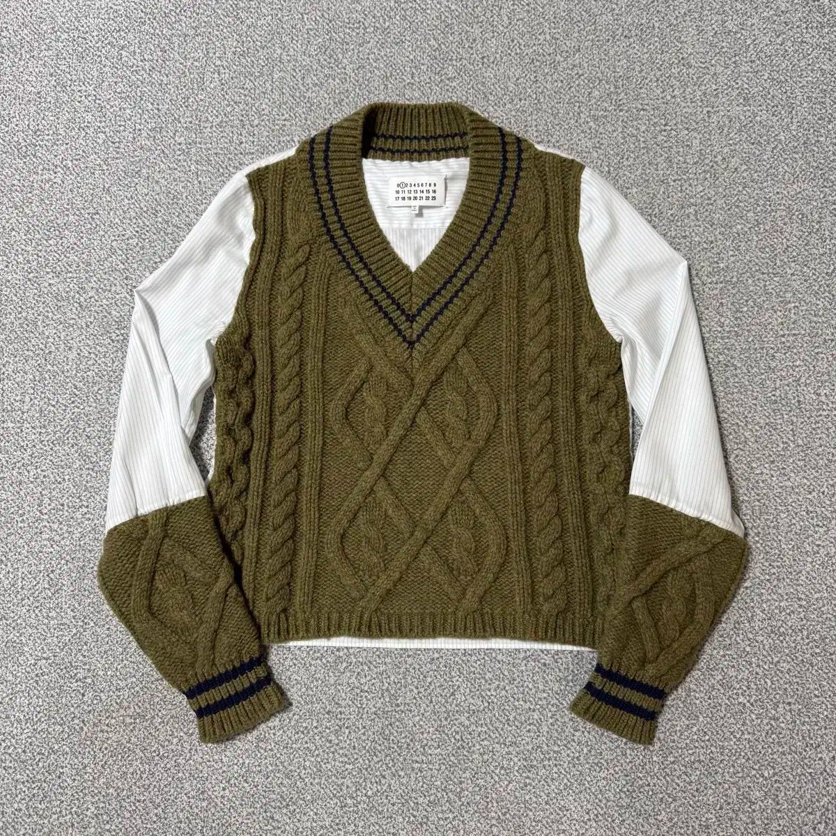 メゾン マルジェラ Vネック シャツ ニット レディース